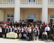 Baltosios Vokės „Šilo“ vidurinė mokykla visus sukvietė į 20-mečio šventę